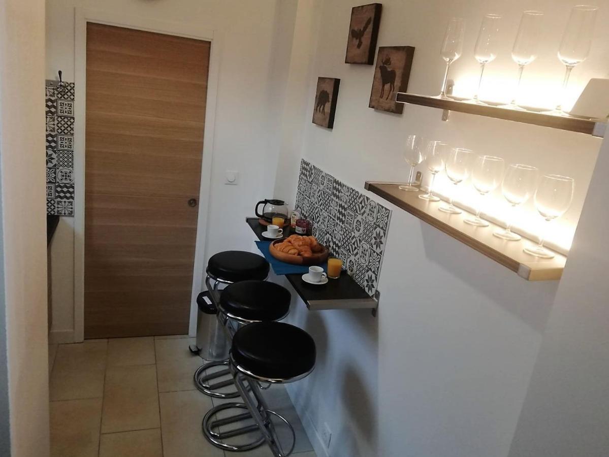 Appartement Refait Par Architecte. Proche De La Gare Et Le Centre De Reims Luaran gambar
