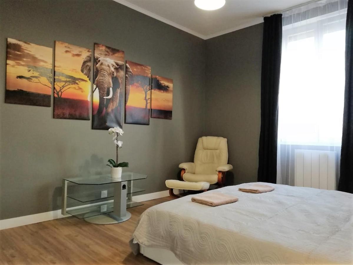 Appartement Refait Par Architecte. Proche De La Gare Et Le Centre De Reims Luaran gambar